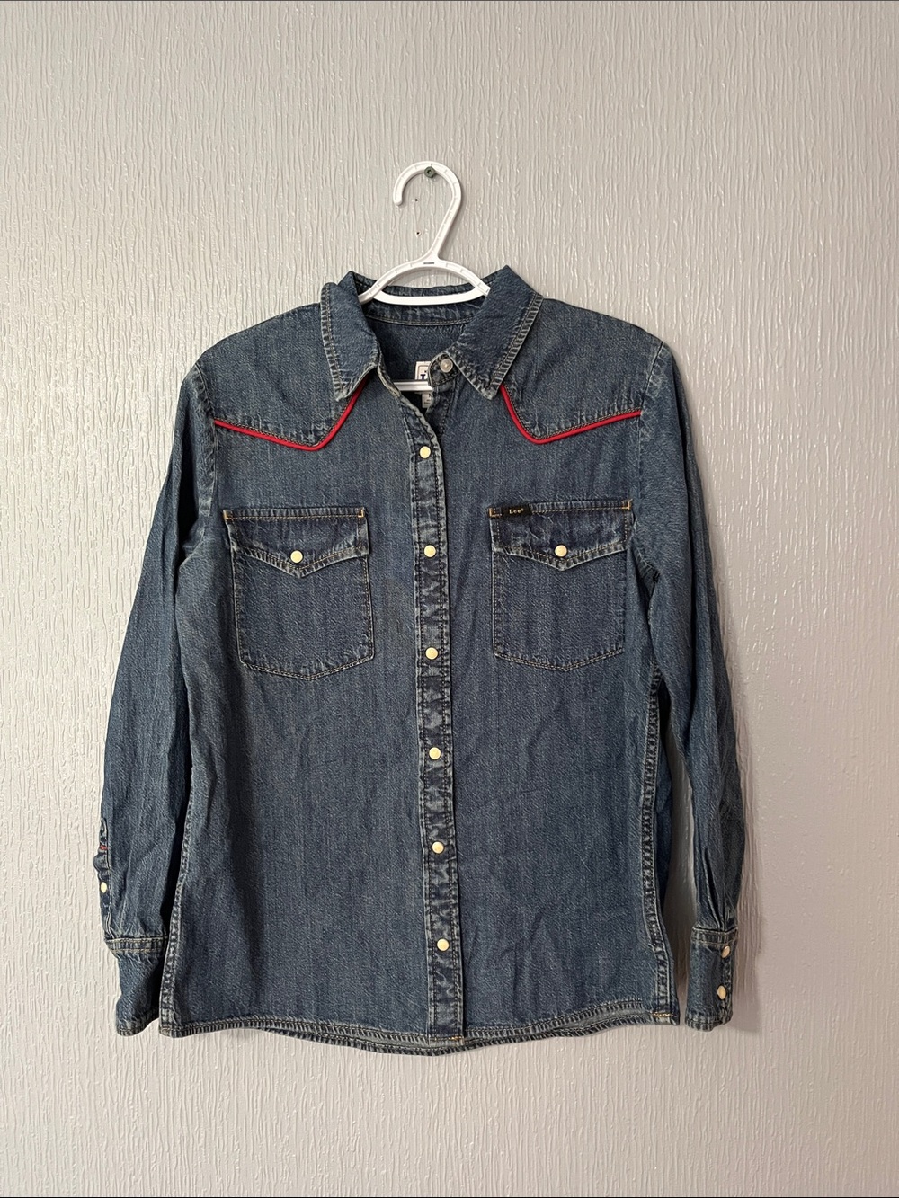 NWOT Kacey Lee Western Denim Pearl Snap Shirt